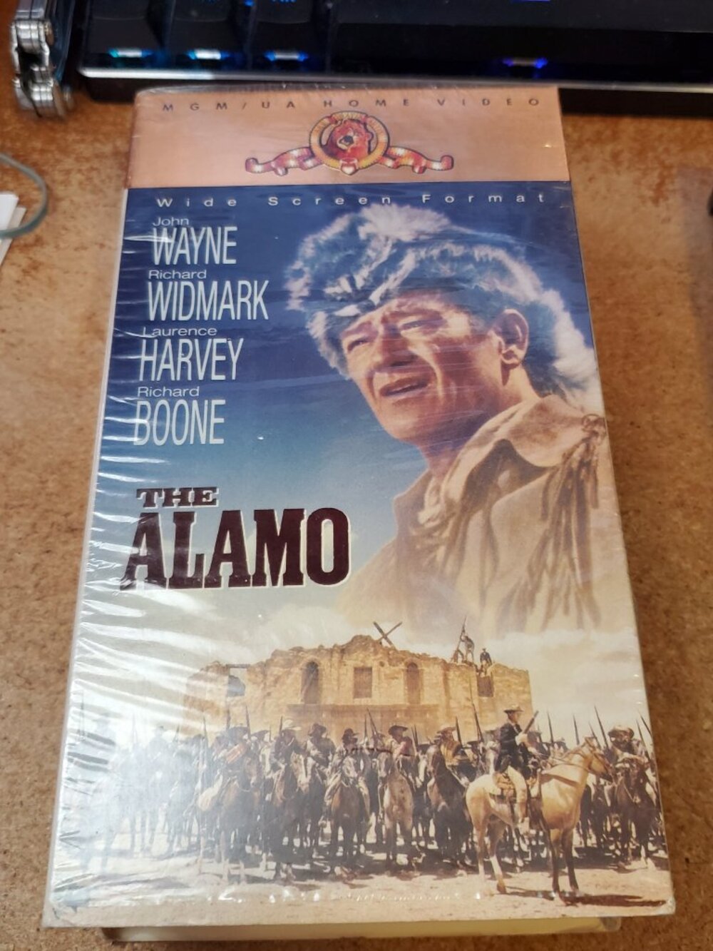 MGM/UA The Alamo With John Wayne. 1960 Wide Screen VHS, 2 Tapes